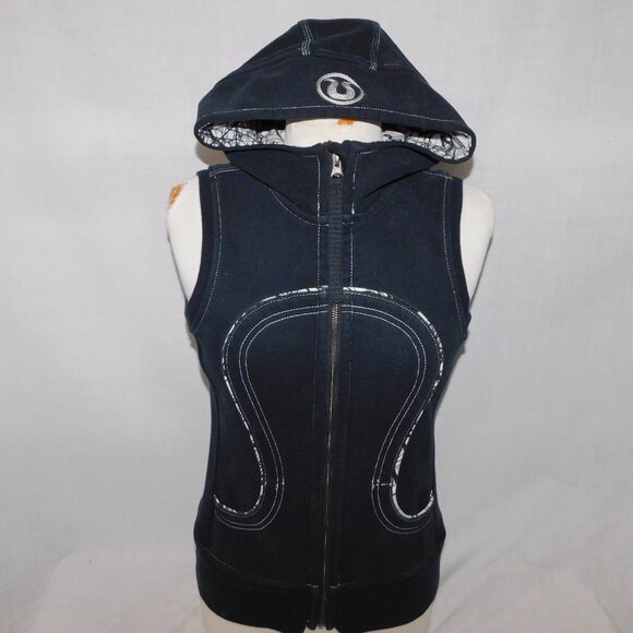 Lululemon Limited Edition Womens 6 Black Scuba Hoodie Vest **READ - Picture 11 of 11